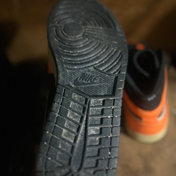 Jordan 1 mid black cone - Picture 4 of 5
